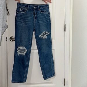 American Eagle Mom Straight Jean